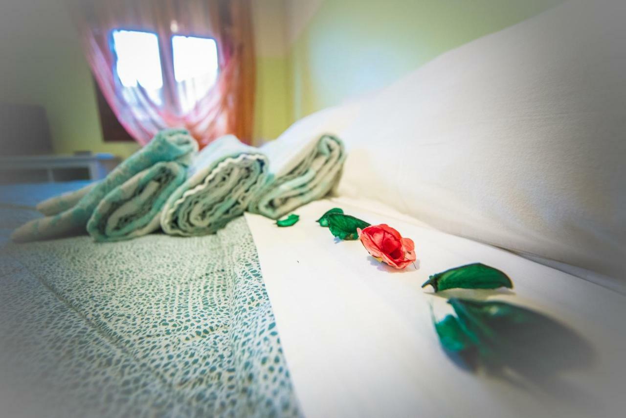 Adria Bella Locazione Turistica Bed & Breakfast ภายนอก รูปภาพ