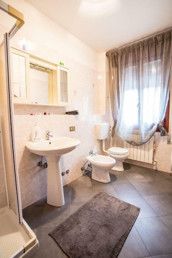 Adria Bella Locazione Turistica Bed & Breakfast ภายนอก รูปภาพ